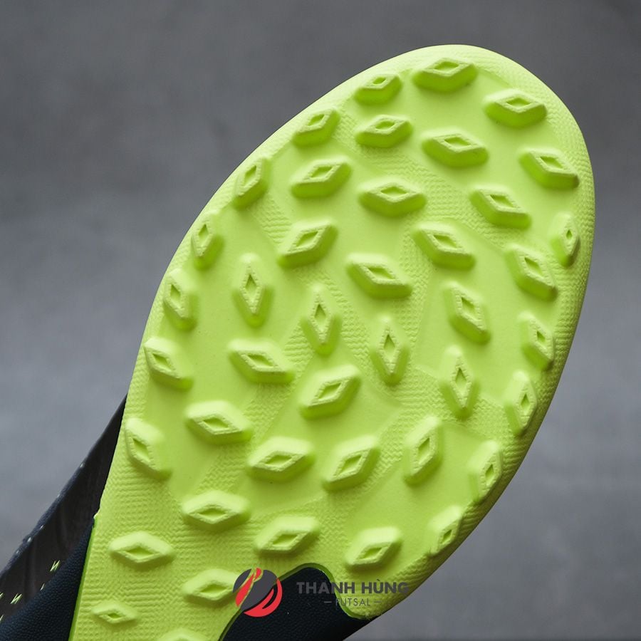 Giay đa Bong San Cỏ Nhan Tạo Puma Future Z 1 4 Pro Cage 01 Giay đa Banh Chinh Hang Giay đa Bong San Cỏ Nhan Tạo Puma Future Z 1 4 Pro Cage 01 Giay đa Banh Chinh Hang