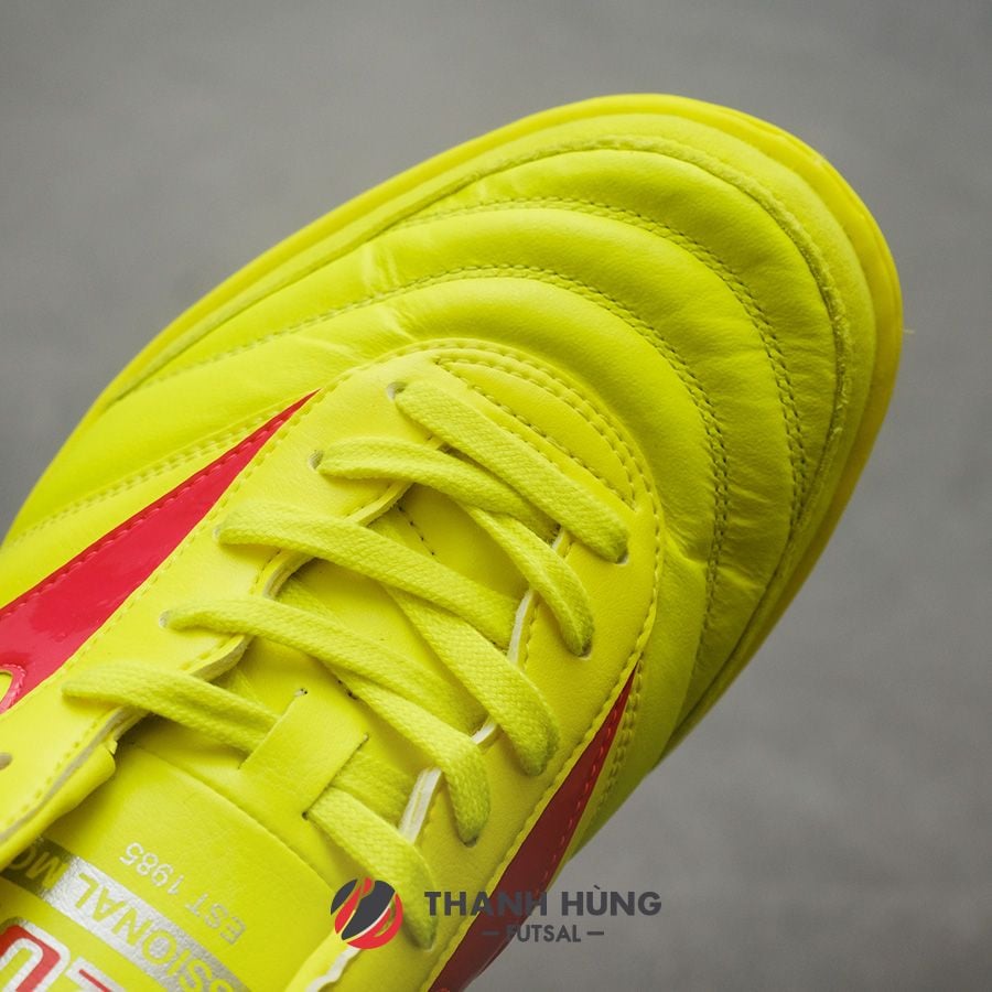 MIZUNO MORELIA SALA ELITE TF - Q1GB240145 - VÀNG NEON/TRẮNG