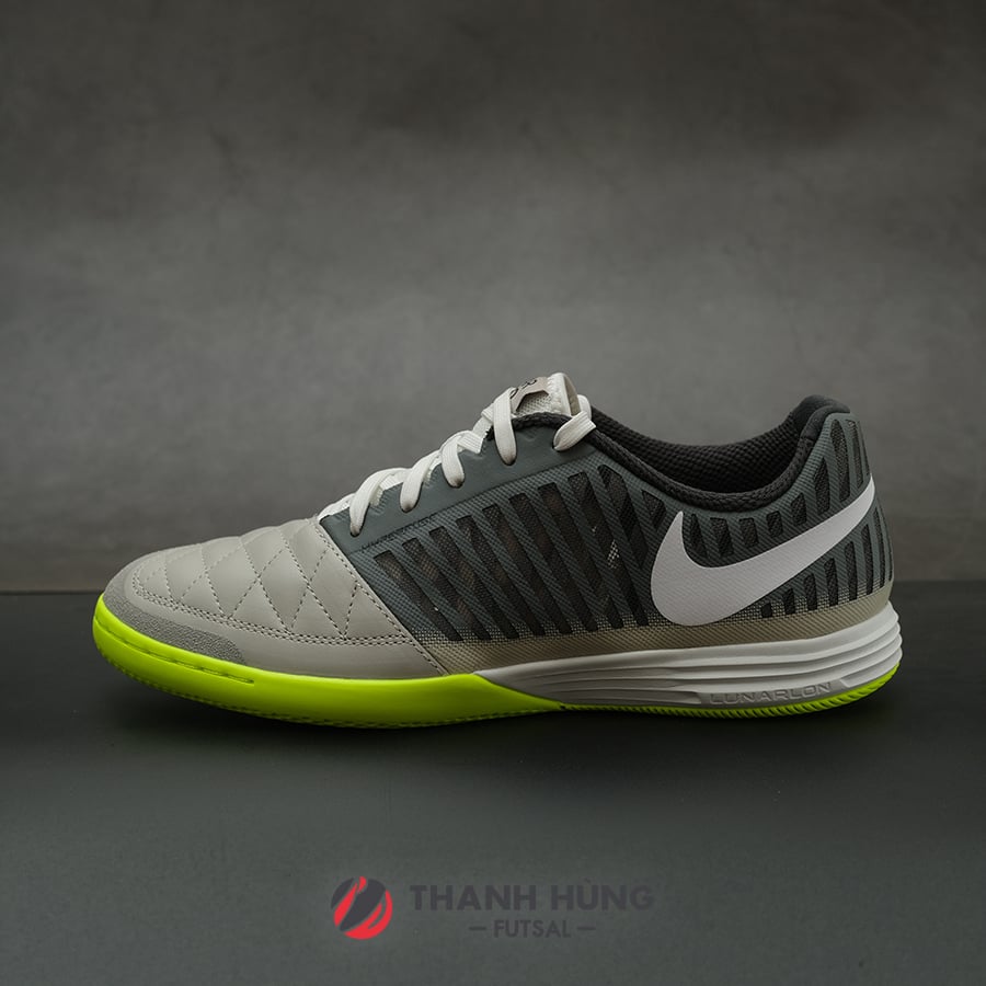 Giay futsal nike lunar gato hotsell