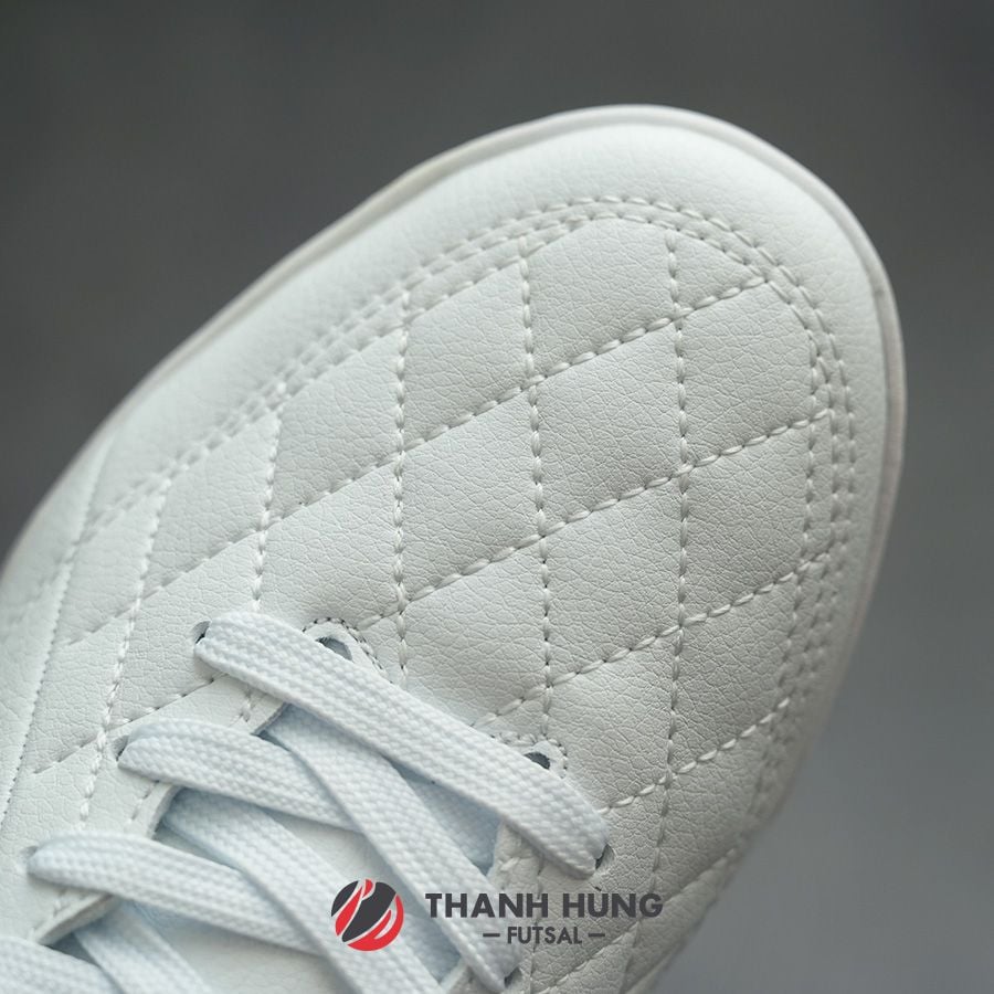 KAMITO ARTISTA PRO TF - KMTF240355 - TRẮNG/ĐỎ