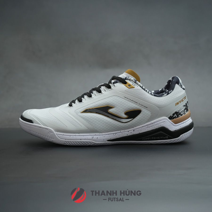 JOMA INVICTO 2432 IN - TRẮNG/ĐEN CHẤM BI