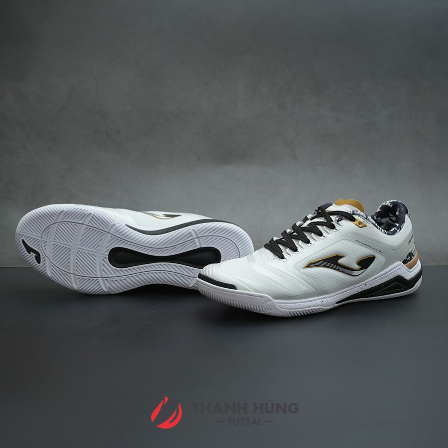 GIÀY ĐÁ BÓNG SÂN FUTSAL JOMA INVICTO 2432 IN - TRẮNG/ĐEN