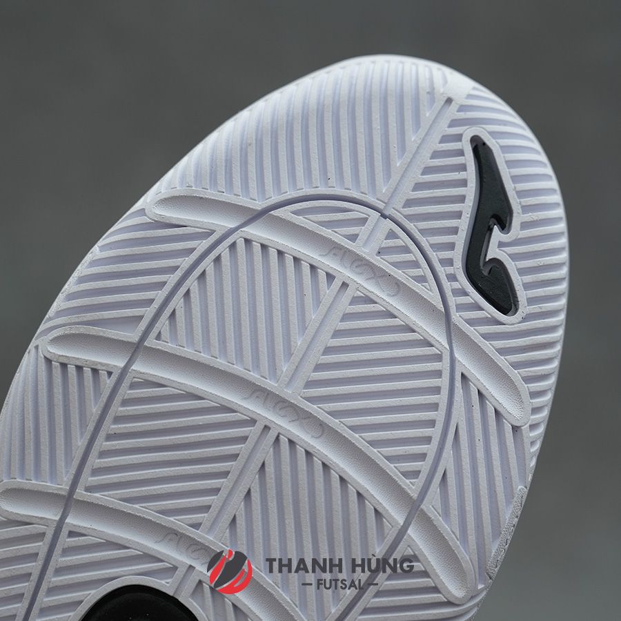 JOMA INVICTO 2432 IN - TRẮNG/ĐEN CHẤM BI