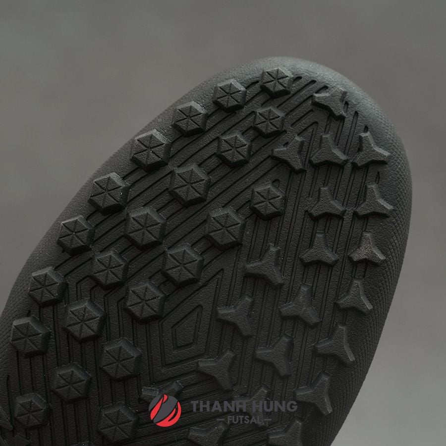 ZOCKER INSPIRE PRO TF SNS 005 - ĐEN HỒNG