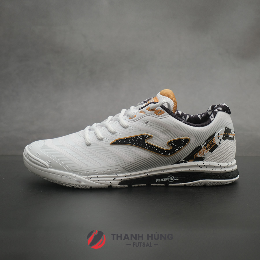 JOMA REGATE REBOUND IN 2402 - TRẮNG/ĐEN CHẤM BI