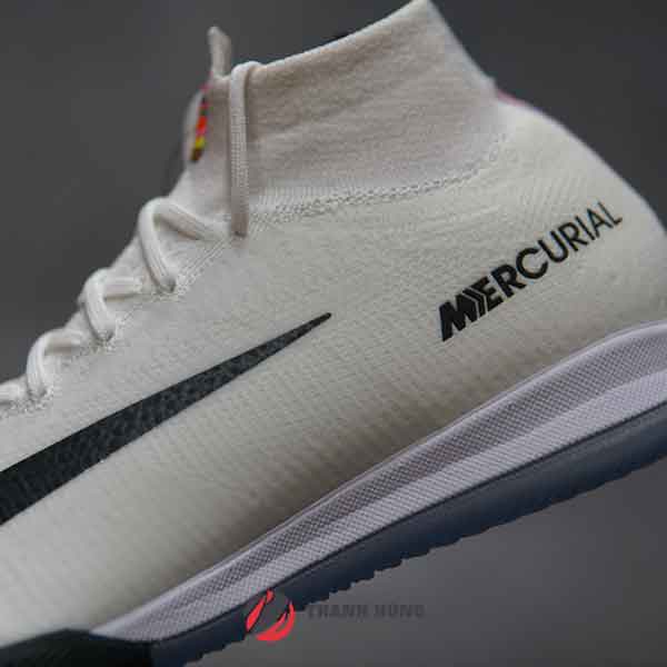 NIKE MERCURIAL SUPERFLYX VI ELITE IC – AJ3571-009 – TRẮNG/ĐEN