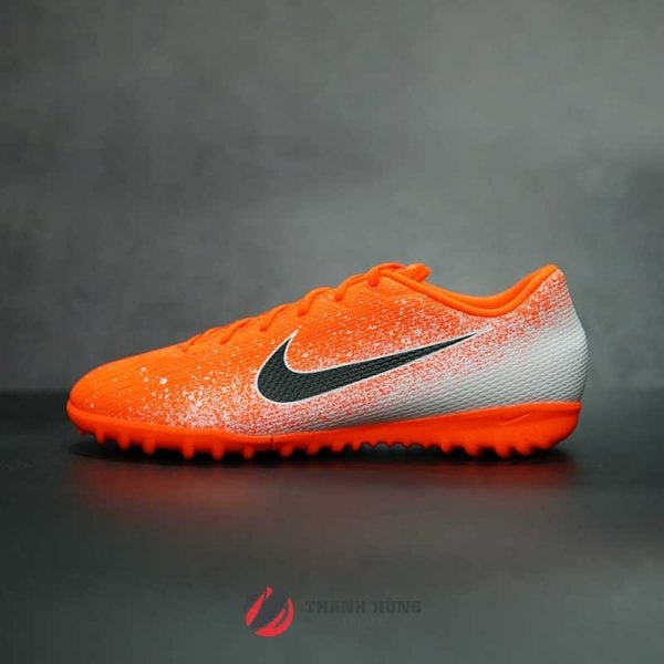 NIKE MERCURIAL VAPOR 12 ACADEMY TF – AH7384-801 – TRẮNG/ CAM