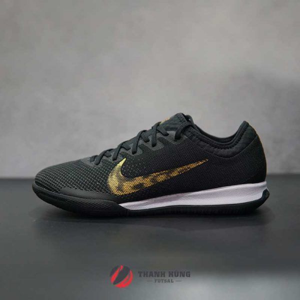 NIKE MERCURIAL VAPORX 12 PRO IC – AH7387-077 – ĐEN / VÀNG ĐỒNG