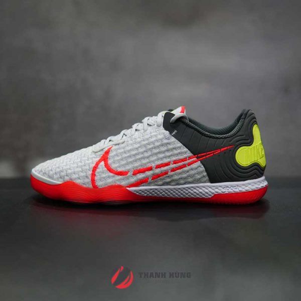 NIKE REACT GATO IC – CT0550-160 – TRẮNG / ĐỎ