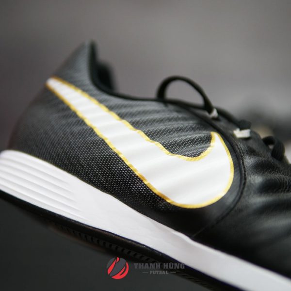 NIKE TIEMPOX LIGERA IV IC – 897765-002 – ĐEN/TRẮNG