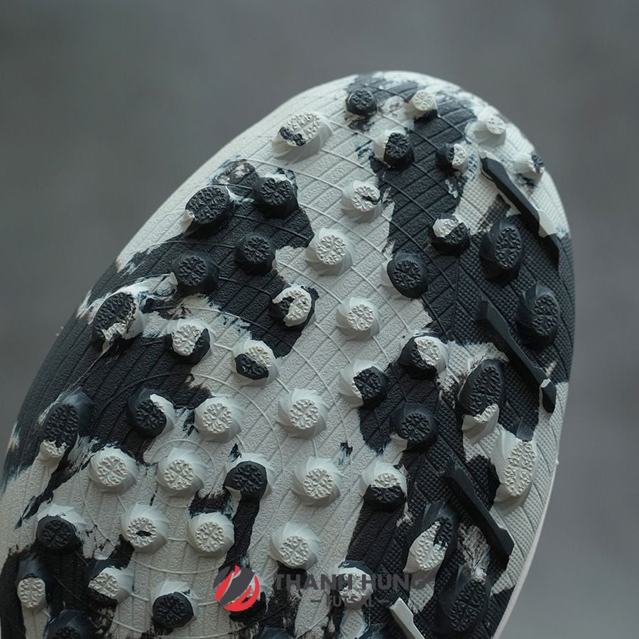 MIZUNO ALPHA 2 ELITE AS - P1GD256204 - TRẮNG/BẠC
