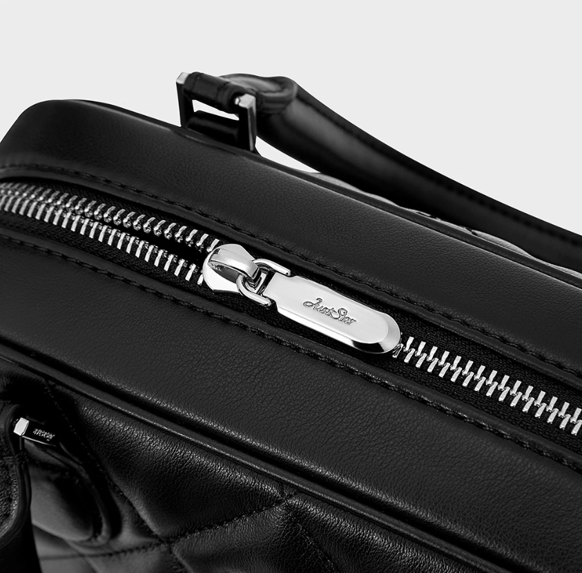 Túi Tote 13inch Da Chần Mềm Charm Gấu JU173100-24 Nâu