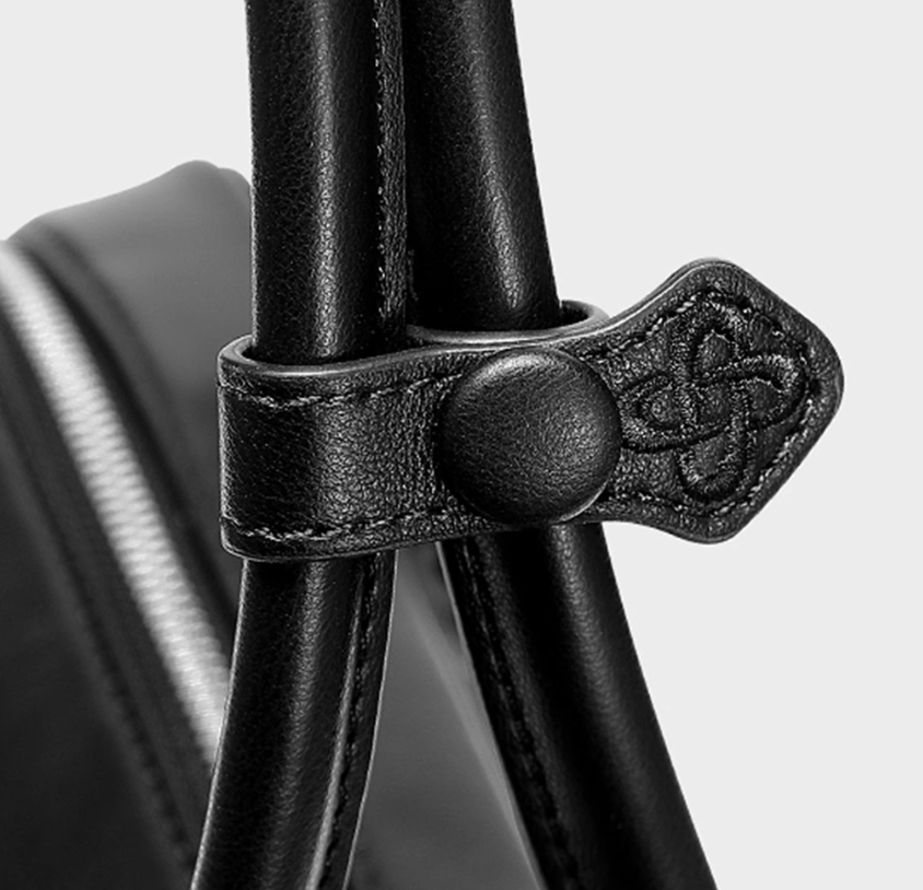 Túi Tote 13inch Da Chần Mềm Charm Gấu JU173100-24 Nâu