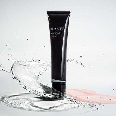 Kem Dưỡng Chống Nắng Kanebo Veil Of Day Limited Size SPF50 / PA +++