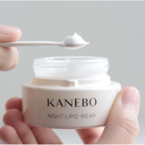 mo-ta-kanebo-night-lipid-wear