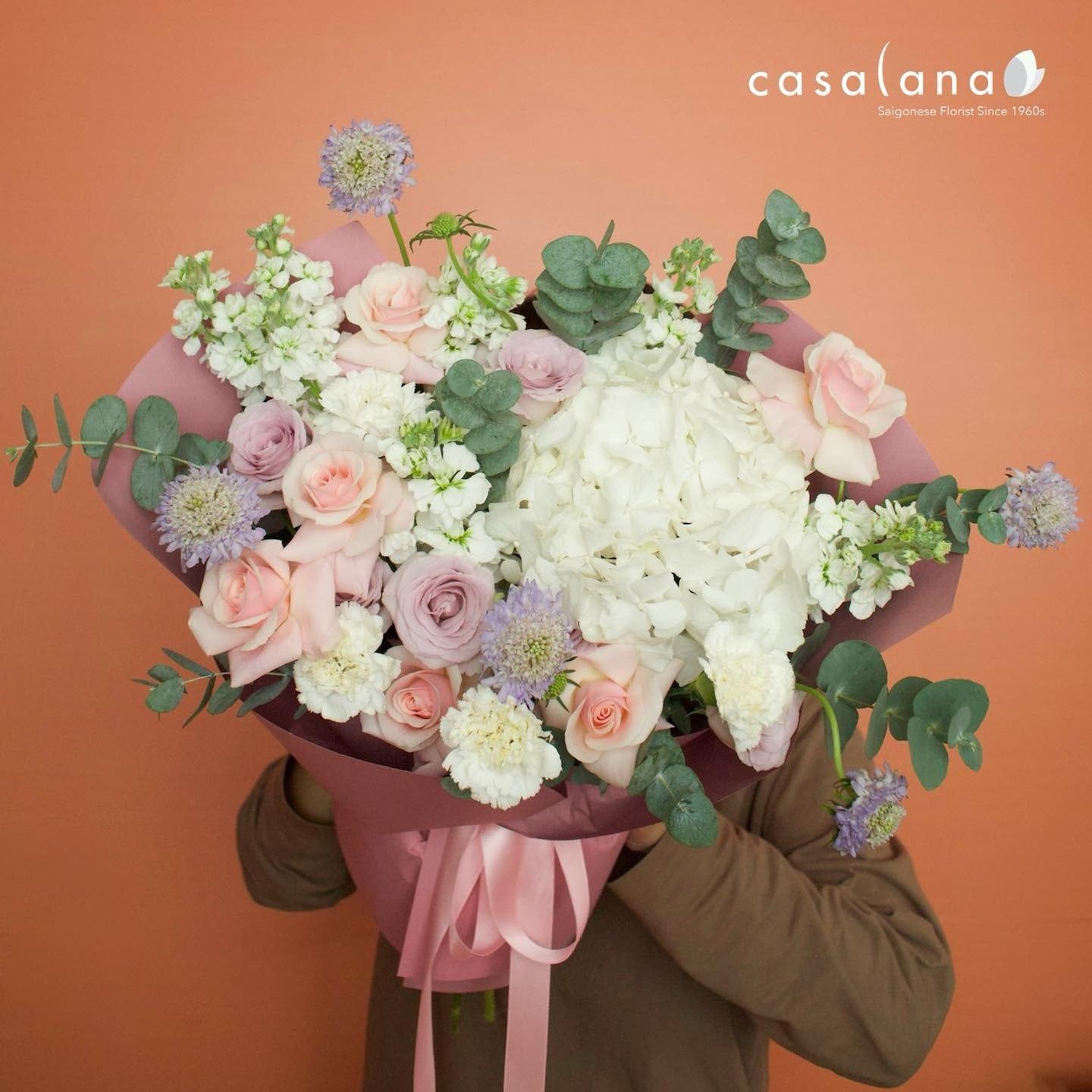  Bó Cẩm Tú Cầu Trắng Mix Tone Tím Hồng 