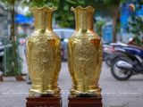 Đôi lọ hoa bằng đồng cát tút đúc nổi họa tiết tứ quý cao 81cm