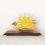 Quà tặng thuyền buồm mạ vàng 24K KT 31x22x12cm (Mẫu 15) - Mô hình thuyền