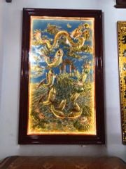 Tranh cá chép vượt vũ môn bằng đồng vàng dát vàng KT 1m9x88cm