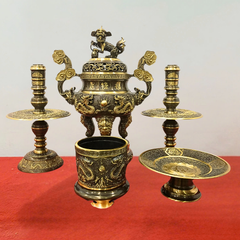 Tam sự bằng đồng vàng màu giả cổ 60cm