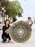 Tranh mặt trống đồng ăn mòn bằng đồng vàng ĐK 1m1