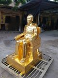 Tượng Bác Hồ ngồi ghế ngai đồng đỏ dát vàng 24K cao 61cm - Đồng Đông Sơn