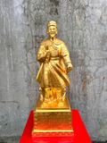 Tượng Trần Quốc Tuấn đồng đỏ dát vàng cao 50cm  - Tượng đồng trang trí