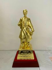 Tượng Trần Quốc Tuấn bằng đồng vàng dát vàng công nghiệp cao 38cm - Tượng đồng trang trí