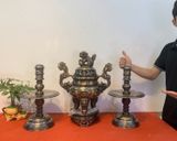 Tam sự nến song long chầu nguyệt đồng đỏ khảm ngũ sắc cao 50cm - bộ đồ thờ cúng