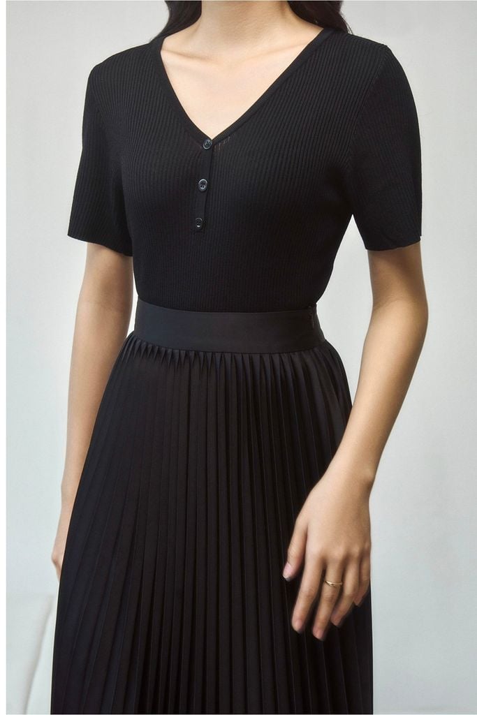 Black Pleated Skirt - Chân váy đen xếp ly