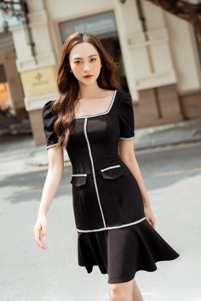 Amanda Dress - Váy đen viền ren trắng