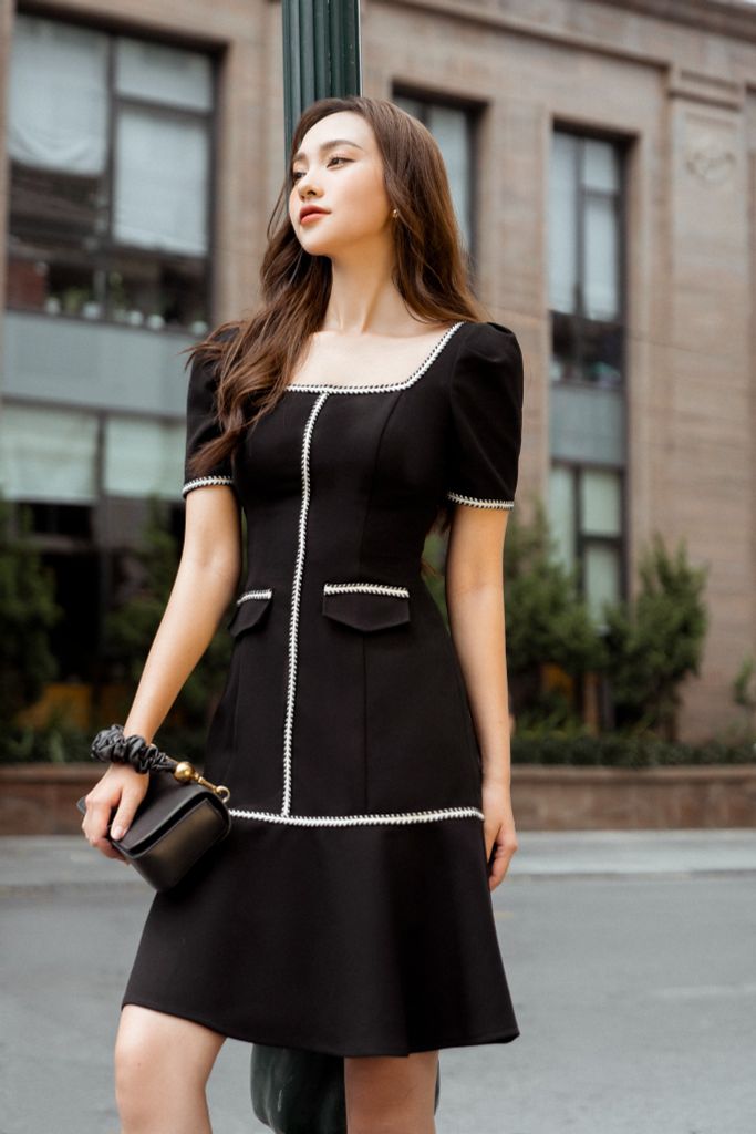 Amanda Dress - Váy đen viền ren trắng