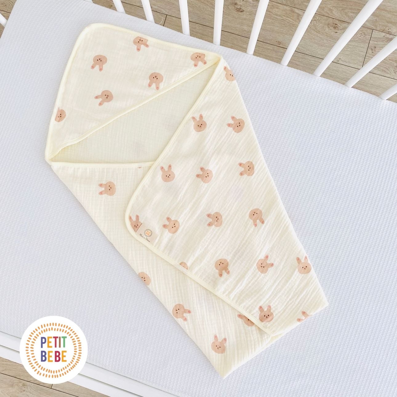  Choàng ủ sơ sinh có mũ PETIT BEBE muslin 4 lớp 