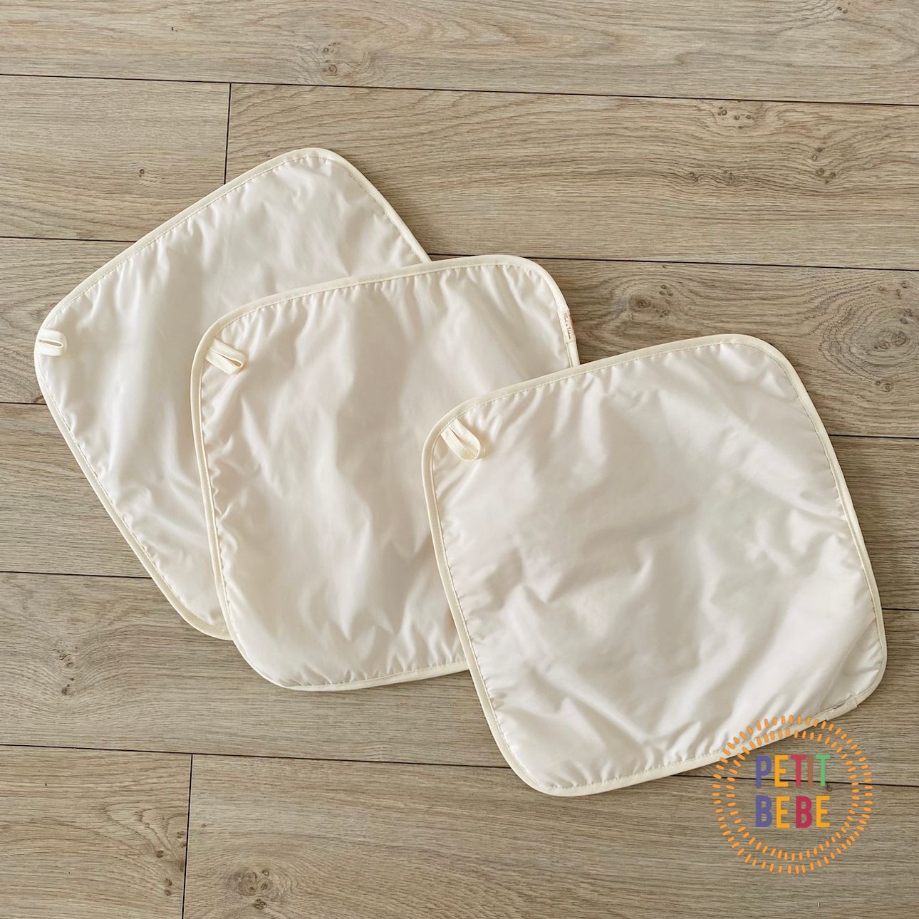  Tấm lót thay tã chống thấm 30x30cm cho trẻ sơ sinh PETIT BEBE 