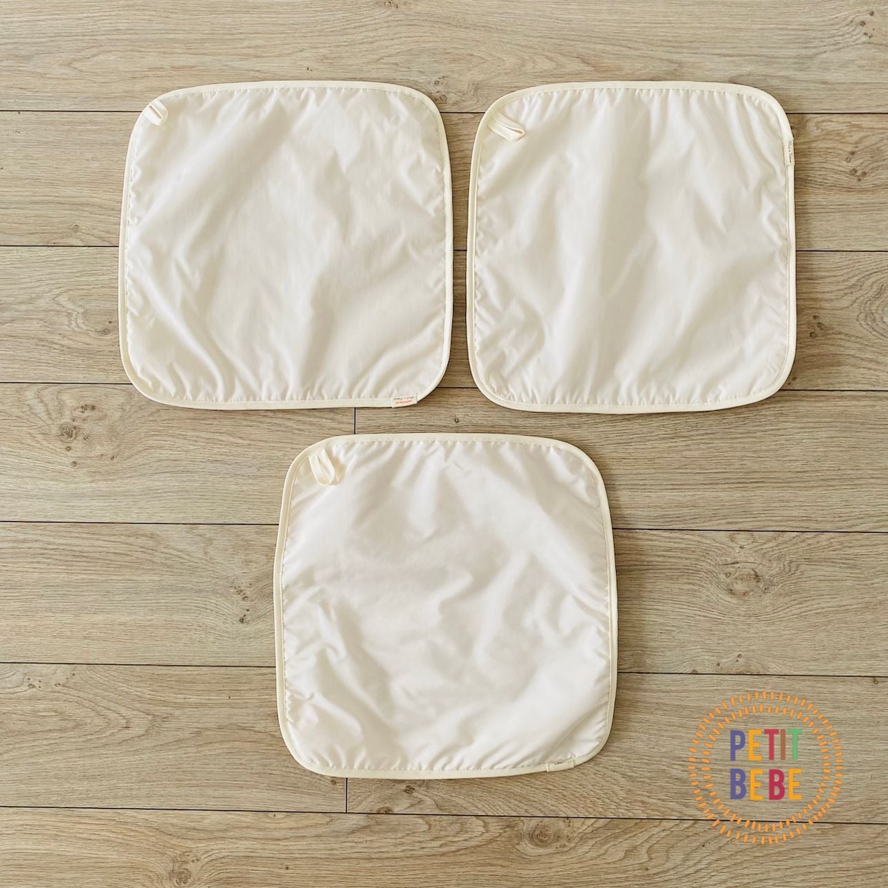  Tấm lót thay tã chống thấm 30x30cm cho trẻ sơ sinh PETIT BEBE 