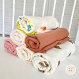  Khăn tắm 100x100cm cho bé Petit Bebe 