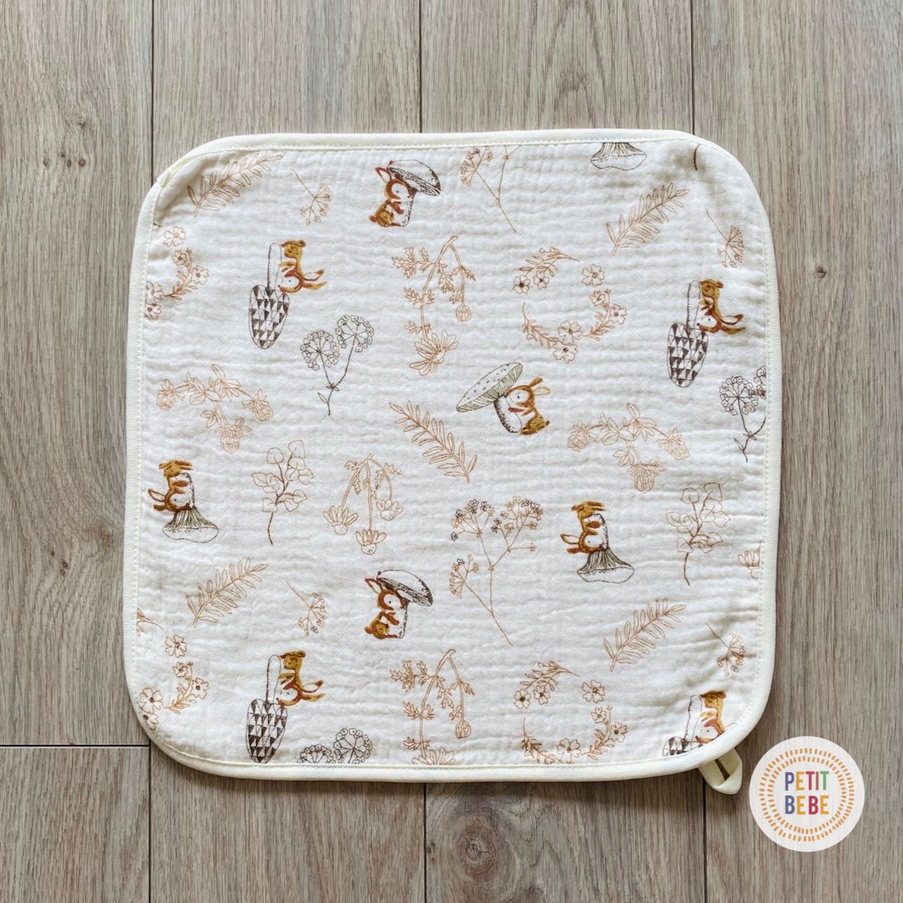  Khăn mặt kích thước lớn 30x30cm cho bé Petit Bebe 