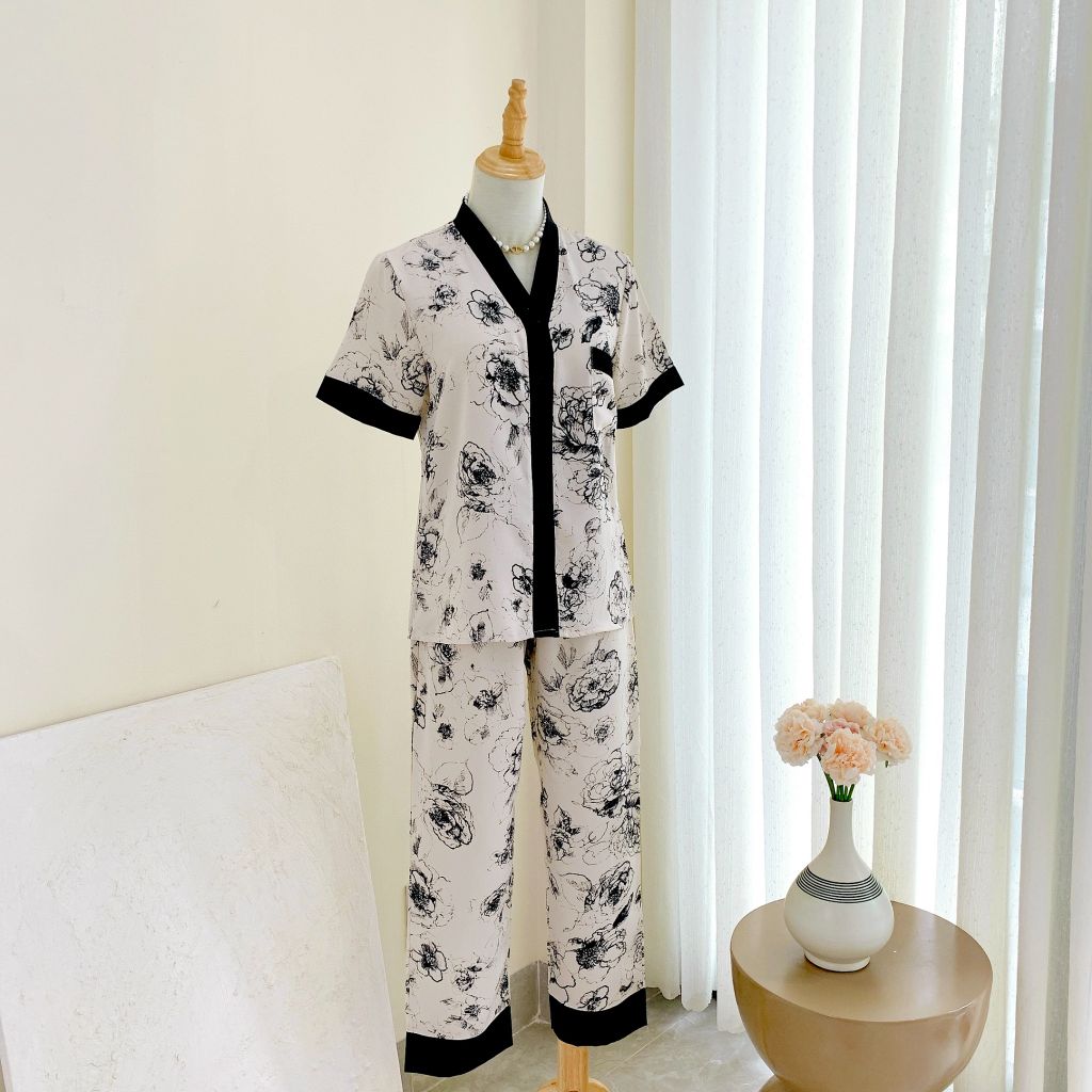Đồ bộ mặc nhà, đồ ngủ, Pijama nữ Lụa TNQD Satino cổ Y - Lyna Black