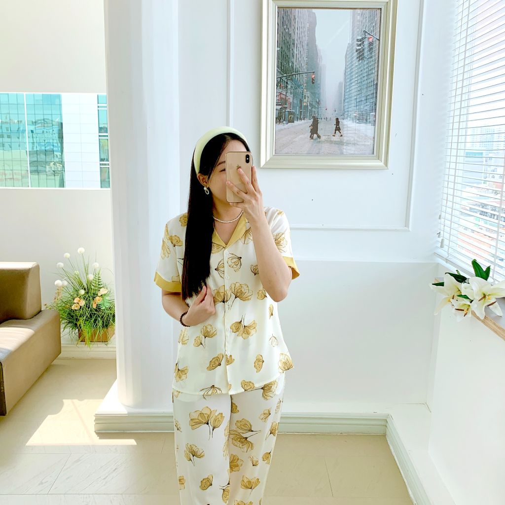 Pijama lụa mango mềm mại, không nhăn Satino TNQD - Della Yellow