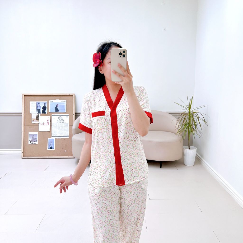 Pijama lụa mango mềm mại, không nhăn Satino TNQD cổ Y - Vana Red