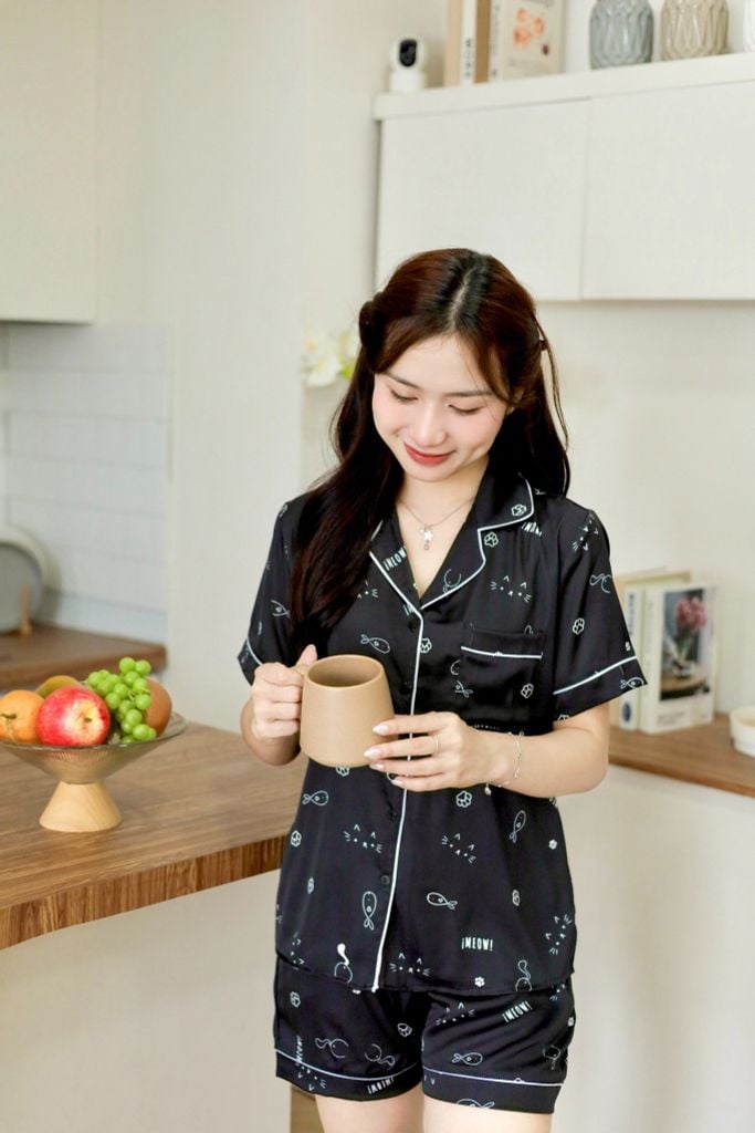 Pijama Lụa latin mềm mại Satino TNQN - Meow Black