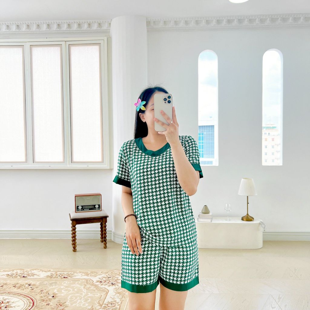 Pijama lụa mango mềm mại, không nhăn Satino TNQN cổ tim - T-Sofie Dark Green