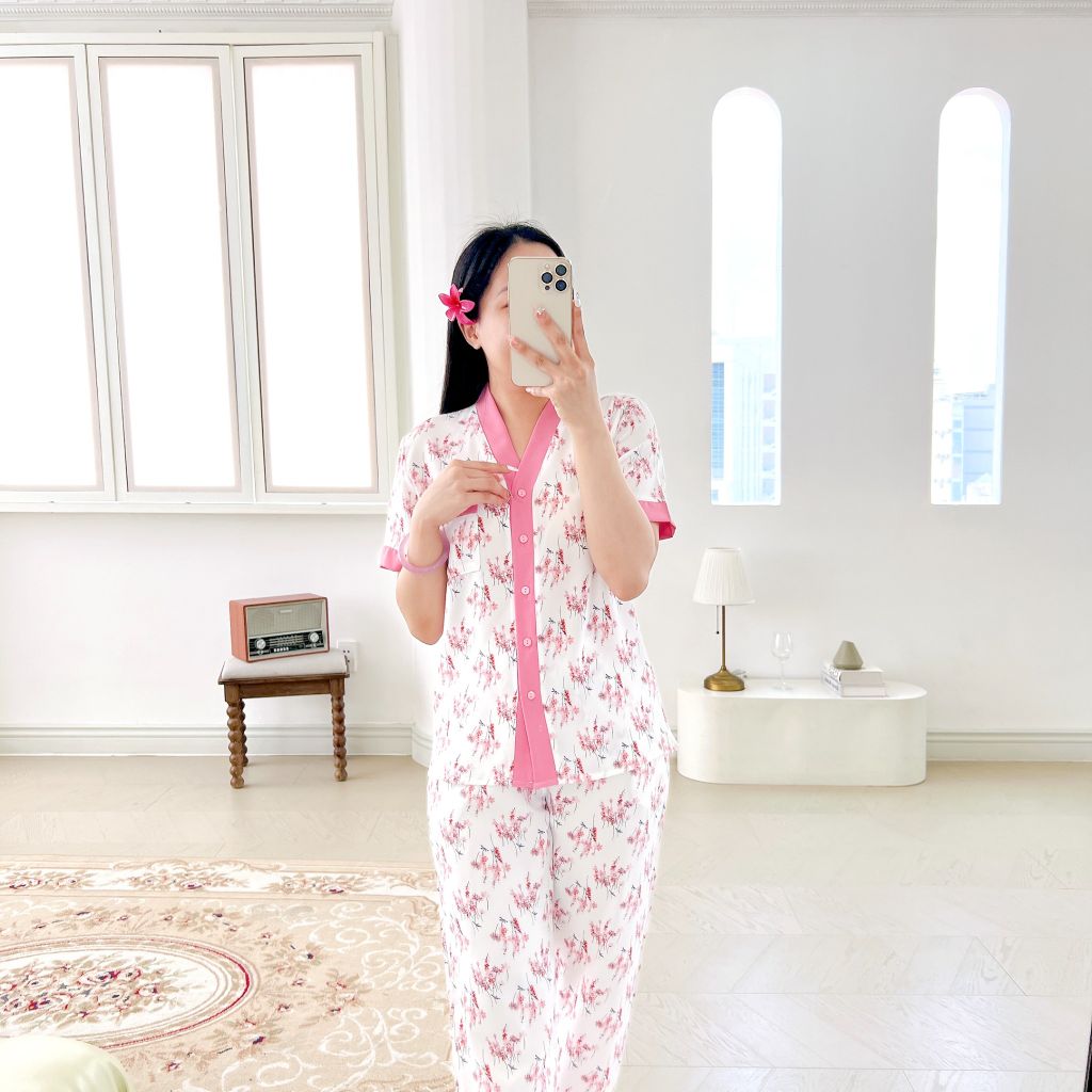 Pijama lụa mango mềm mại, không nhăn Satino TNQD cổ Y- Rita Pink