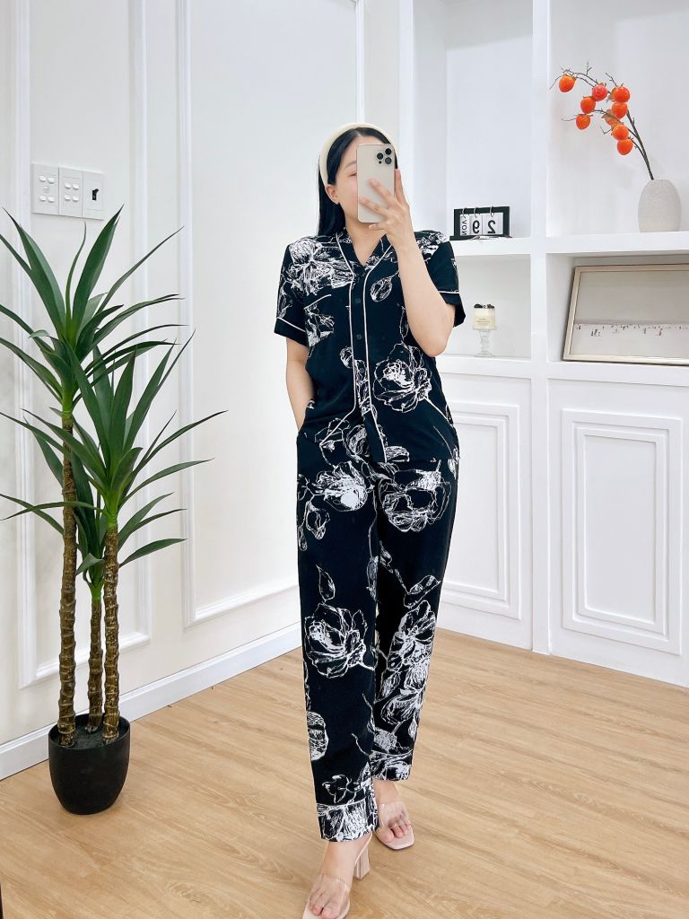 Pijama nữ Lụa Mango TNQD Satino cổ Y - Y-Elly Black