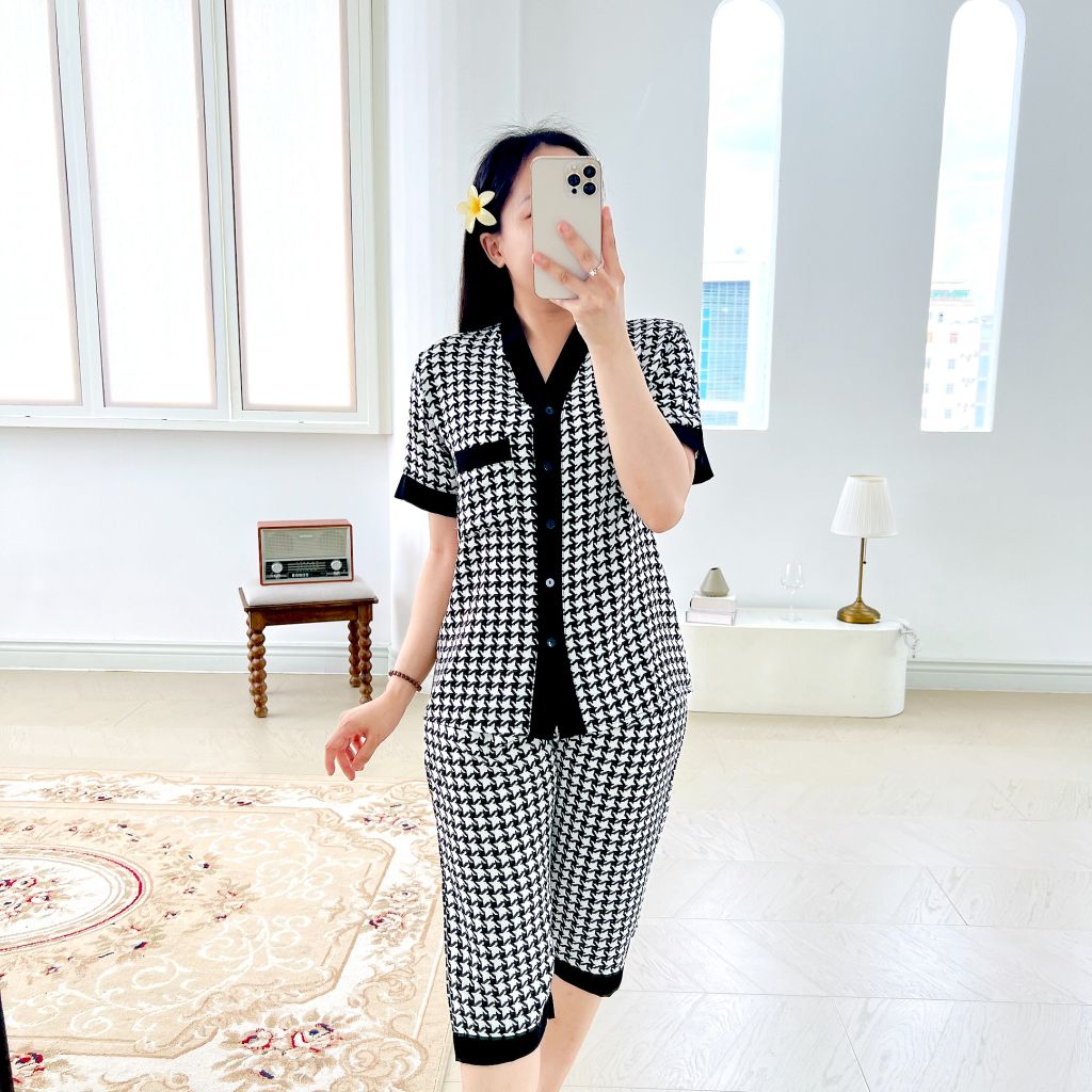 Pijama lụa mango mềm mại, không nhăn Satino TNQL cổ Y - Sofie Black