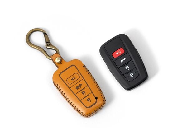  Toyota Cross Altis 2024 - Bao da chìa khóa 