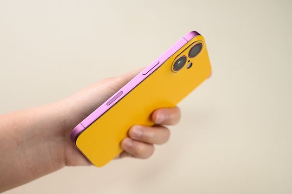  iPhone 16 - Dán da điện thoại 