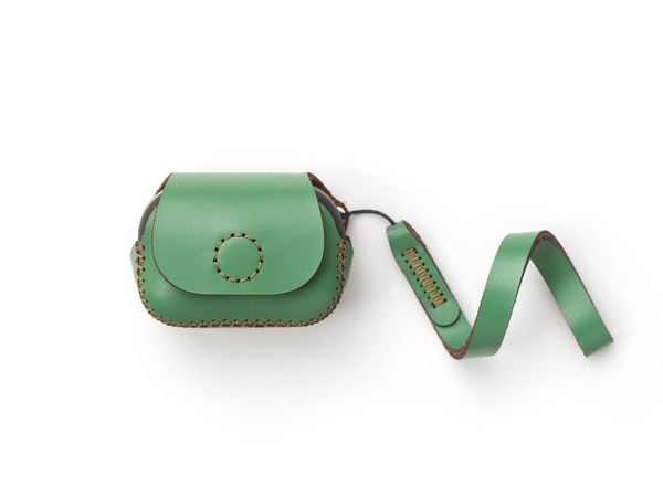  B&O BeoPlay E8 2.0 - Bao da tai nghe 