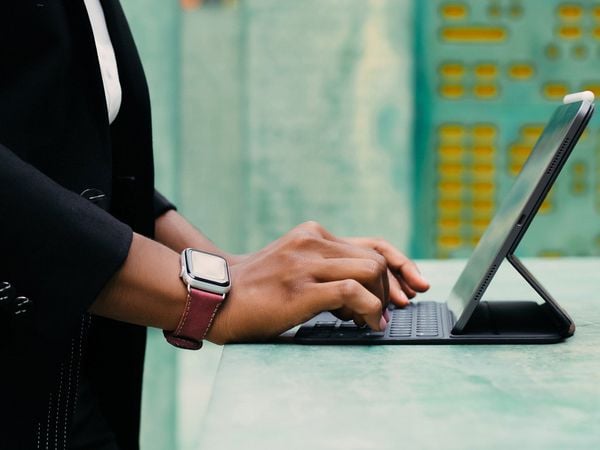  Dây da SEN Apple Watch size lớn (44/46mm) - Adapter Trắng 