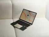  MacBook Air M2 13.6